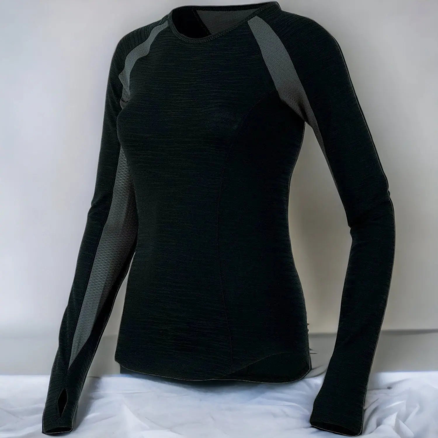 Pearl Izumi Ladies Flash Long Sleeves Jersey Black / Grey - FREE UK Shipping, FREE 365 Day Returns | Moto Central