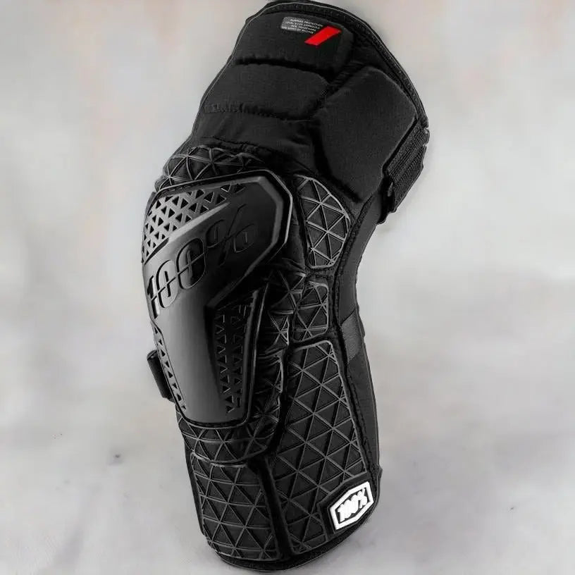 100% Surpass Knee Guard Black - FREE UK Shipping, FREE 365 Day Returns | Moto Central