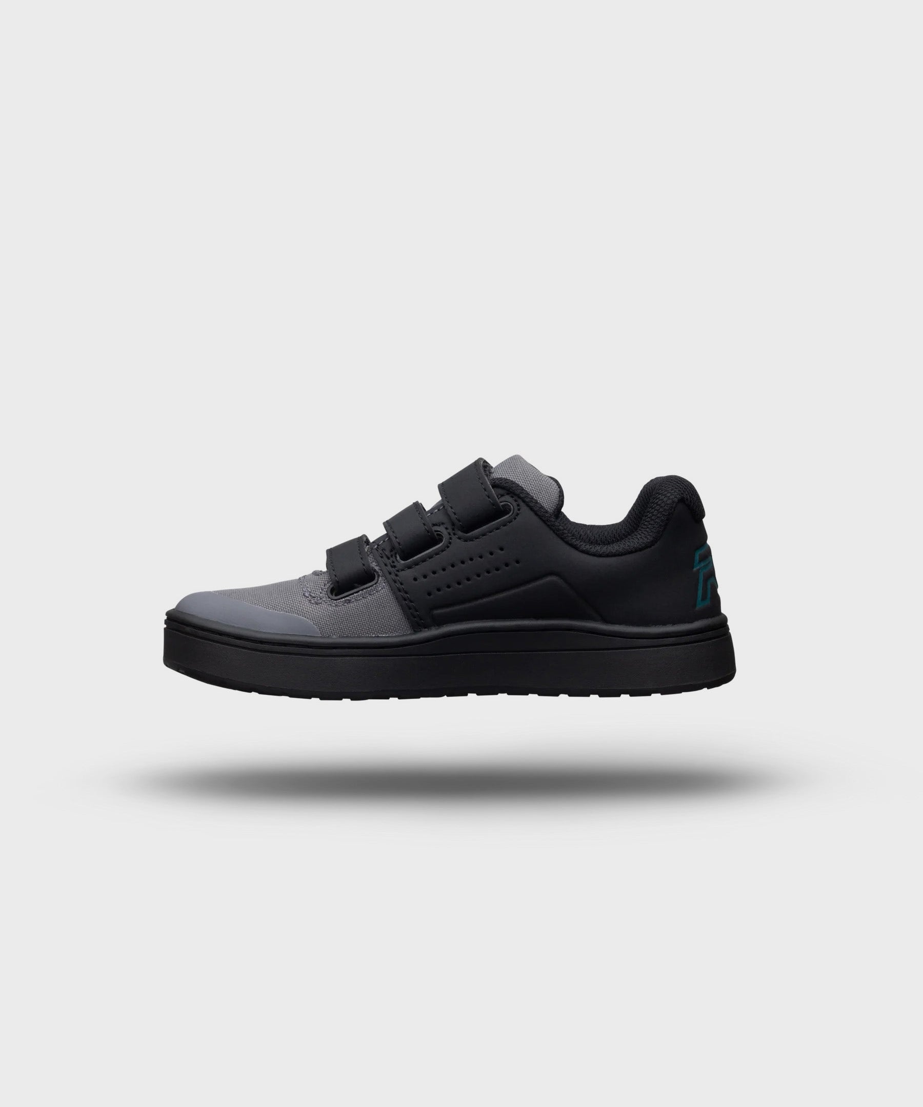 Ride Concepts Livewire Kids Cycle Shoes Charcoal - FREE UK Shipping, FREE 365 Day Returns | Moto Central