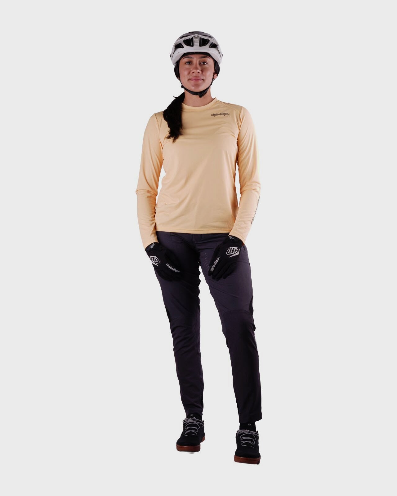 Troy Lee Designs Lilium Pro Long Sleeves Ladies Cycle Jersey Mono Butter - FREE UK Shipping, FREE 365 Day Returns | Moto Central
