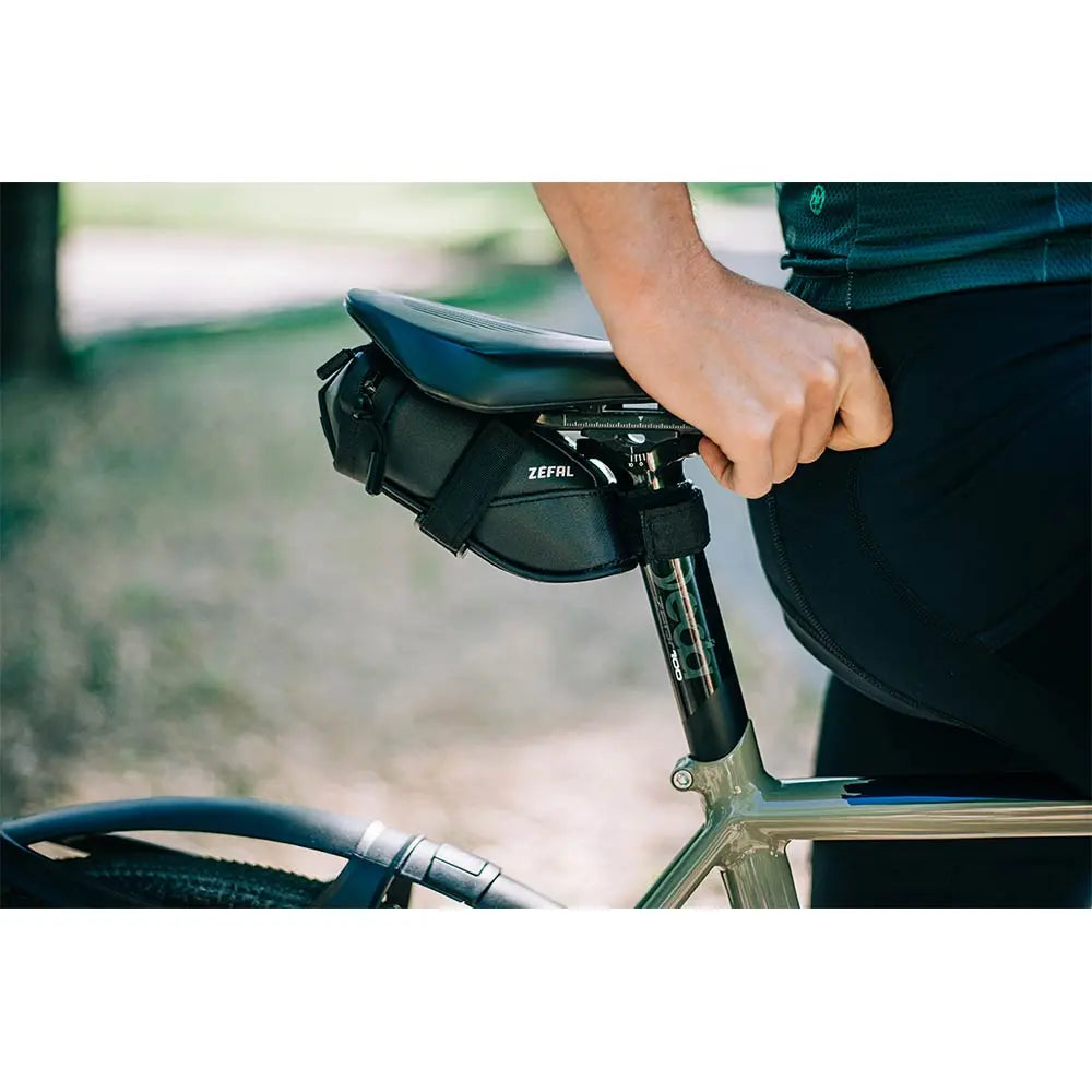 Zefal Iron Pack 2 Dual Strap Backpack Black - S - FREE UK Shipping, FREE 365 Day Returns | Moto Central