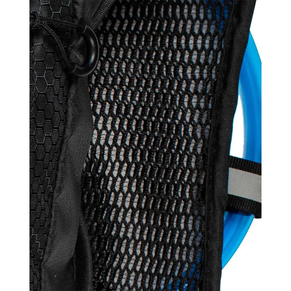 Zefal Z Hydro Race Black - 3 L + 1.5 L Water Pocket - FREE UK Shipping, FREE 365 Day Returns | Moto Central