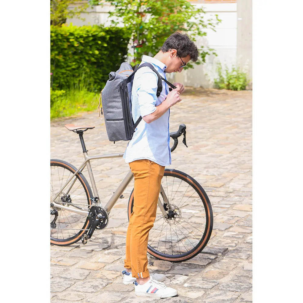 Zefal Urban Backpack / Pannier Bag Grey - 27 L - FREE UK Shipping, FREE 365 Day Returns | Moto Central