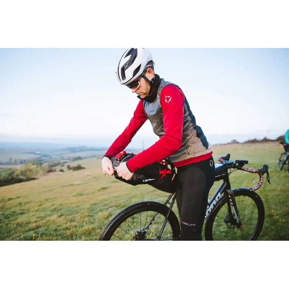 Zefal Z Adventure R11 Saddle Bag Black / Red - 11 L - FREE UK Shipping, FREE 365 Day Returns | Moto Central
