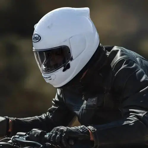 Arai Quantic Helmet - Road-Focused Comfort with Premium Protection - FREE UK Shipping, FREE 365 Day Returns | Moto Central