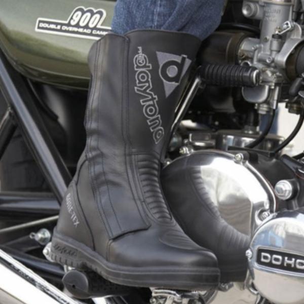 Hand-Crafted-Perfection-with-Daytona-Motorcycle-Boots - FREE UK Shipping, FREE 365 Day Returns | Moto Central