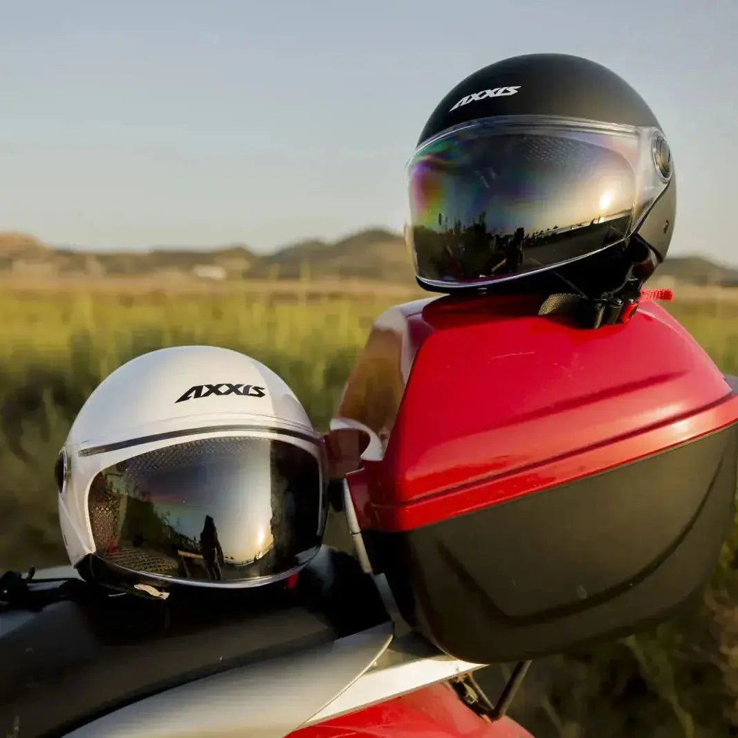 Axxis Square Helmet - Modern Urban Style with Everyday Practicality - FREE UK Shipping, FREE 365 Day Returns | Moto Central