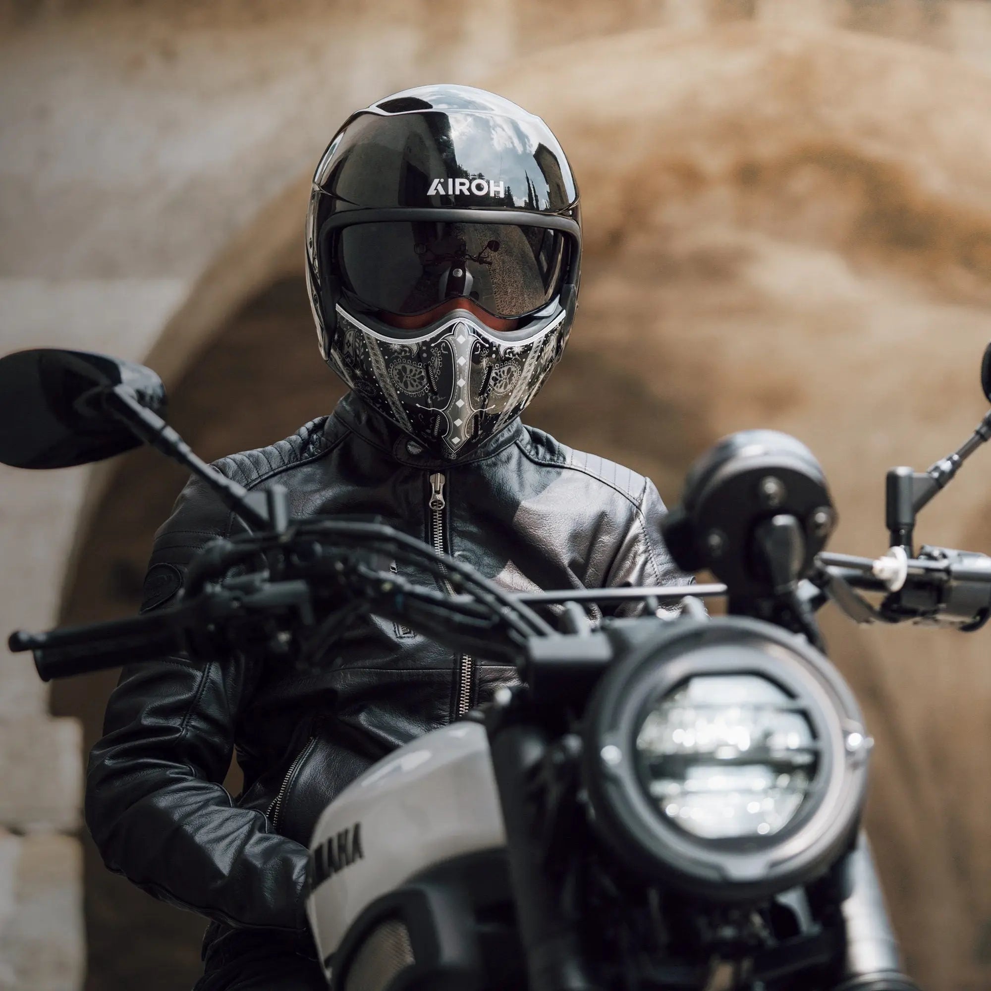 Airoh J-110 Helmet - 2-in-1 Freedom with Lightweight Carbon Versatility - FREE UK Shipping, FREE 365 Day Returns | Moto Central