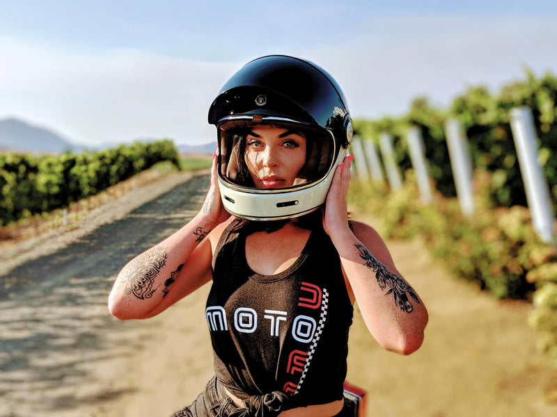 TORC T-1 Retro Helmet Review: Vintage Style with Modern Full-Face Protection - FREE UK Shipping, FREE 365 Day Returns | Moto Central
