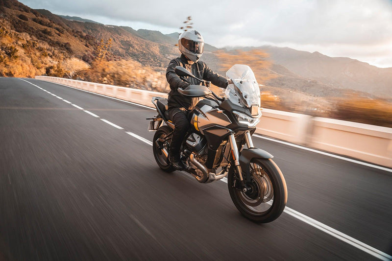 MT Genesis R Helmet Review: A Feature-Packed Flip-Up Helmet for Touring and Everyday Riding - FREE UK Shipping, FREE 365 Day Returns | Moto Central