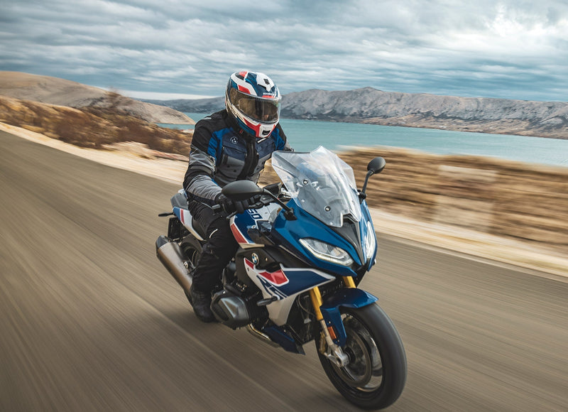 Schuberth S3 Helmet: Sport Touring Performance, Comfort and Safety - FREE UK Shipping, FREE 365 Day Returns | Moto Central