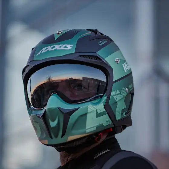 Axxis Hunter SV Helmet - Practical Sport Touring with Everyday Comfort - FREE UK Shipping, FREE 365 Day Returns | Moto Central