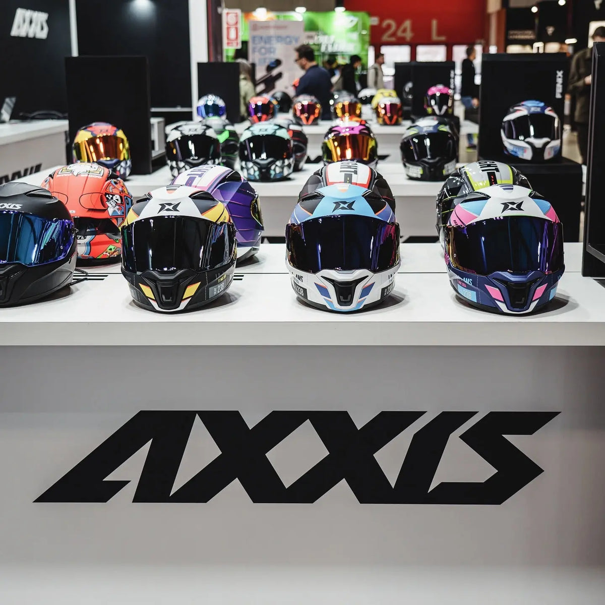 Axxis-Helmets-Dynamic-Design-Meets-Practical-Safety - FREE UK Shipping, FREE 365 Day Returns | Moto Central