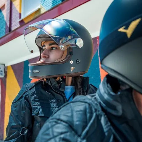 ByCity Roadster 2 Helmet - Classic Racing Style with Everyday Rideability - FREE UK Shipping, FREE 365 Day Returns | Moto Central