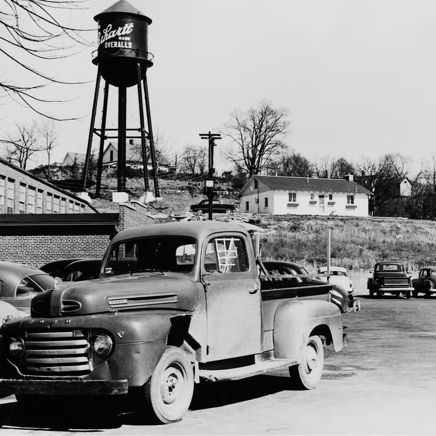 The History of Carhartt: From Workwear Roots to Cultural Icon