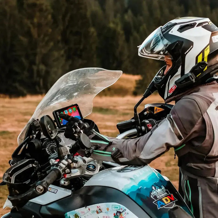 The History of Chigee: Smart Displays and Rider-Centred Tech - FREE UK Shipping, FREE 365 Day Returns | Moto Central