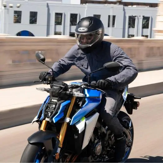 HJC C10 Helmet - Affordable Everyday Protection With Modern Safety Standards - FREE UK Shipping, FREE 365 Day Returns | Moto Central