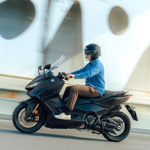 Shoei J-Cruise 3 Helmet Review: Premium Open-Face Comfort for Touring and Urban Riding - FREE UK Shipping, FREE 365 Day Returns | Moto Central