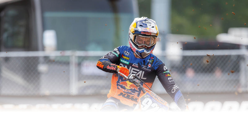 Arai MX-V Helmet Review: Premium Off-Road Protection for Motocross and Enduro Riders - FREE UK Shipping, FREE 365 Day Returns | Moto Central