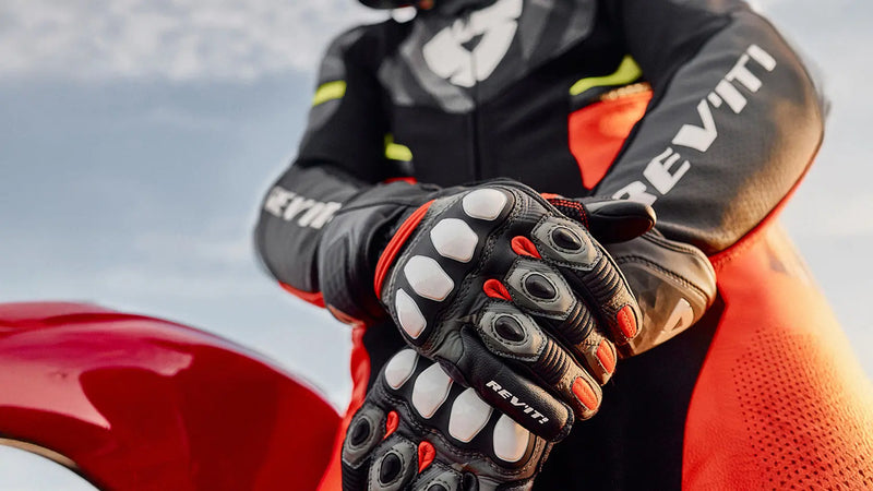 REV’IT! Motorcycle Gloves Guide 2026 - How to Choose - FREE UK Shipping, FREE 365 Day Returns | Moto Central