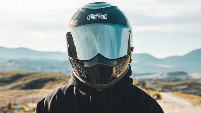 Simpson Venom Helmet Review - Bandit Style, Modern Protection - FREE UK Shipping, FREE 365 Day Returns | Moto Central