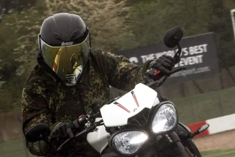 Icon Airflite Helmet - Aggressive Urban Styling with Real-World Practicality - FREE UK Shipping, FREE 365 Day Returns | Moto Central