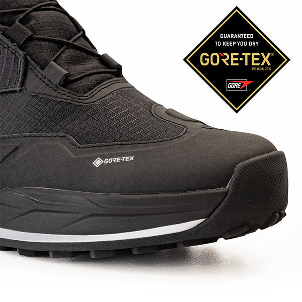 Richa Crossroads Gore-Tex Shoes Black, toe and Gore-Tex detail