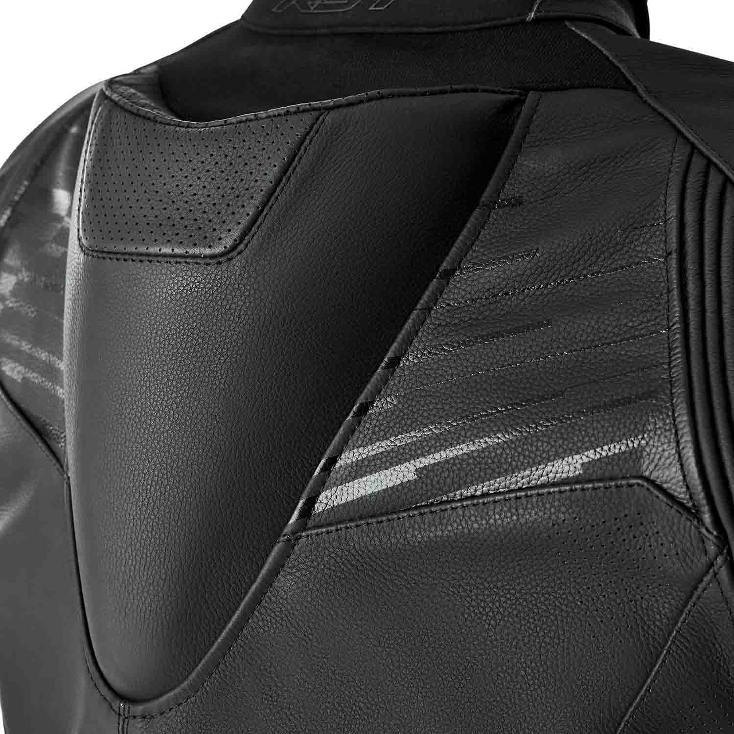 RST Tractech Evo D3O Leather Jacket Black / Black - FREE UK Shipping, FREE 365 Day Returns | Moto Central