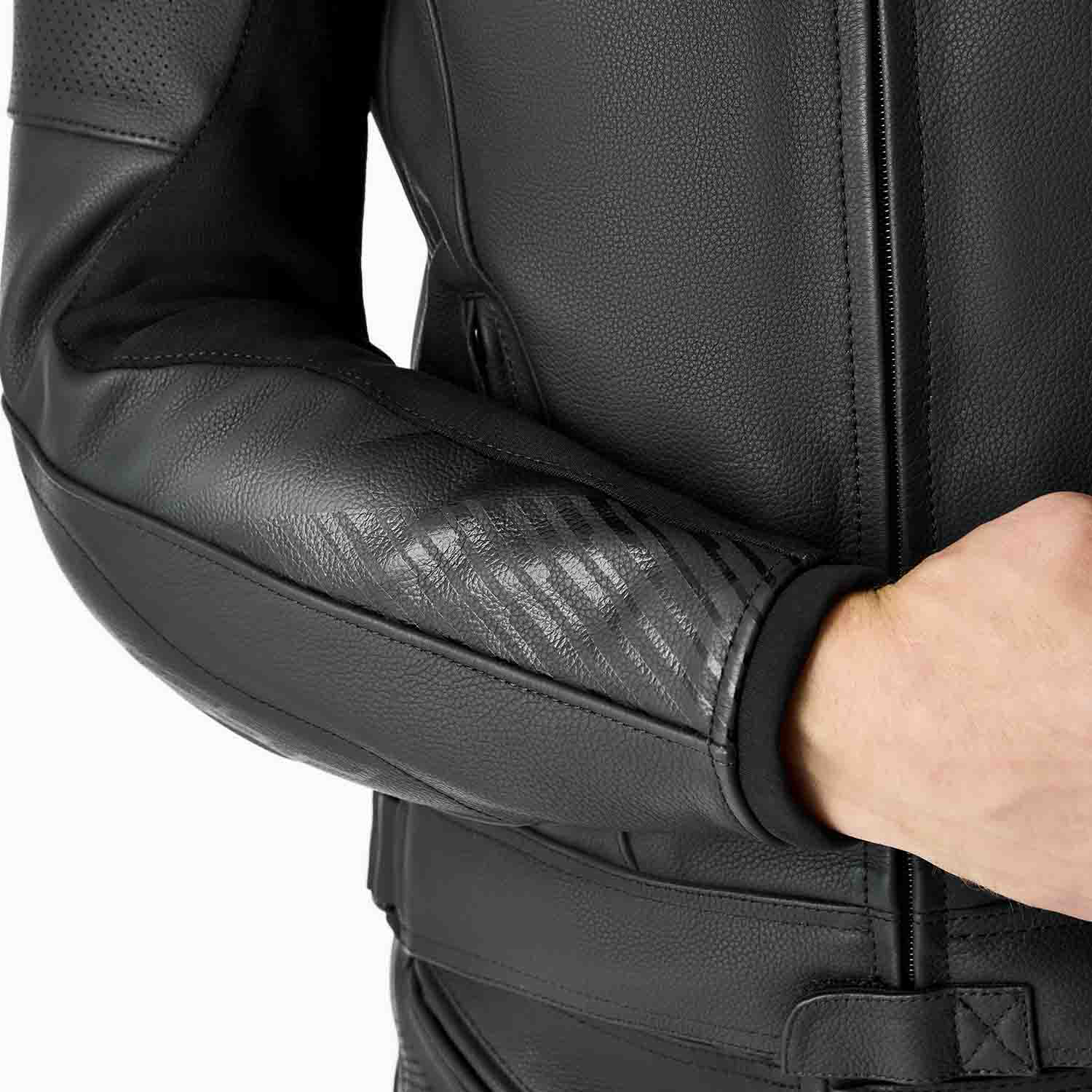 RST Tractech Evo D3O Leather Jacket Black / Black - FREE UK Shipping, FREE 365 Day Returns | Moto Central