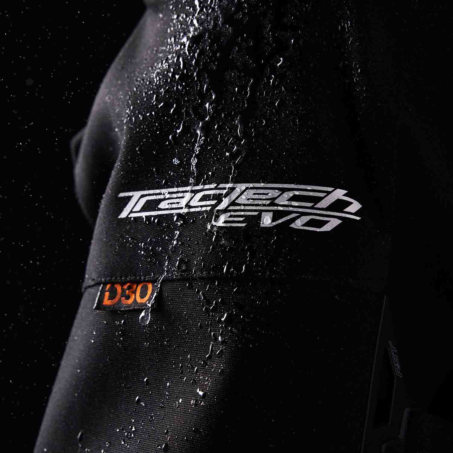 RST Tractech Evo D3O Leather Jacket Black / White - FREE UK Shipping, FREE 365 Day Returns | Moto Central