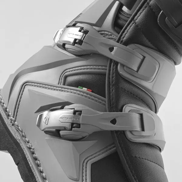 Gaerne Fastback Enduro MX Boots Black - FREE UK Shipping, FREE 365 Day Returns | Moto Central