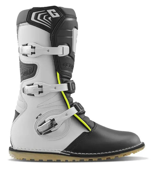 Gaerne Balance Pro Tech Kids Trials Boots White / Black / Fluo Yellow  - FREE UK Shipping, FREE 365 Day Returns | Moto Central