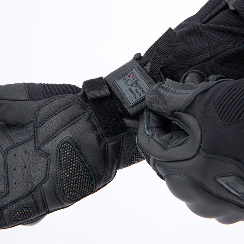 Rebelhorn Range Gloves Black FREE UK Delivery, FREE 365 Day Returns | Moto Central