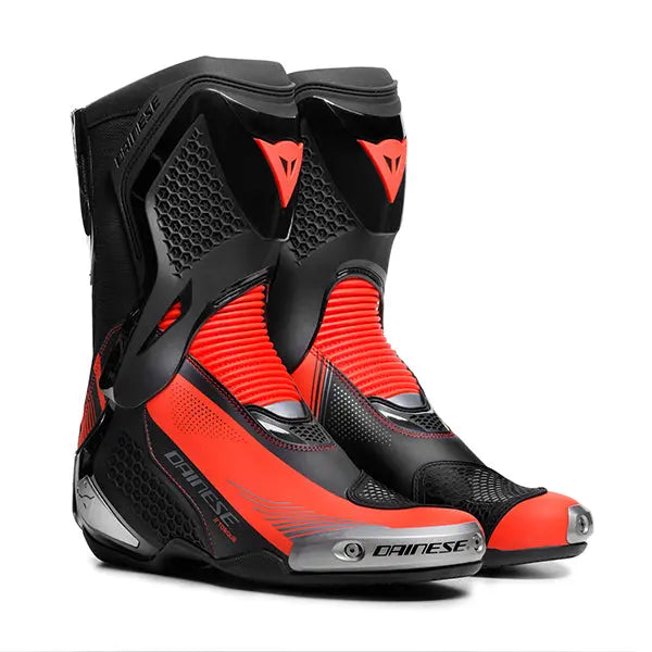 Dainese Torque 4 Boots Red / Black FREE UK Delivery, FREE 365 Day Returns | Moto Central