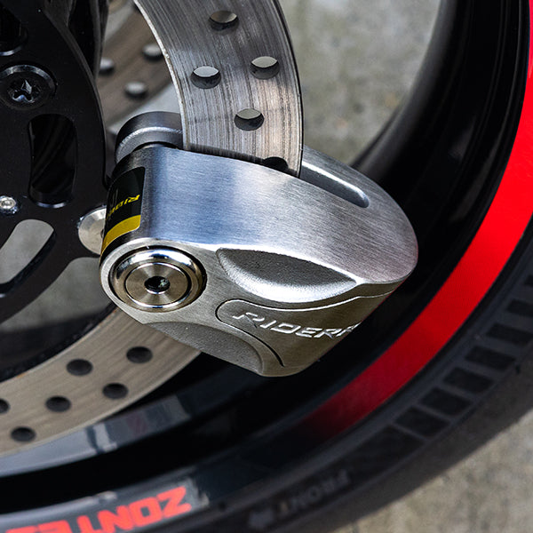 Riderr Rampage Lock Silver FREE UK Delivery, FREE 365 Day Returns | Moto Central