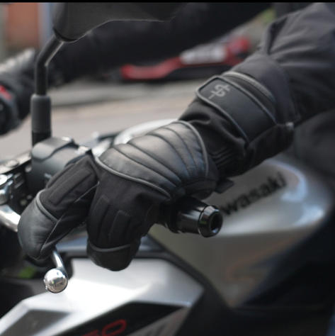 Spada Vulcan CE Waterproof Leather Mitts Black FREE UK Delivery, FREE 365 Day Returns | Moto Central