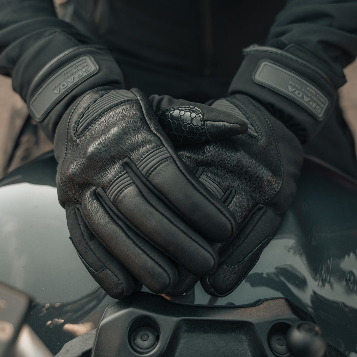 Spada Oslo REV.2 CE Waterproof Ladies Leather Gloves Black FREE UK Delivery, FREE 365 Day Returns | Moto Central