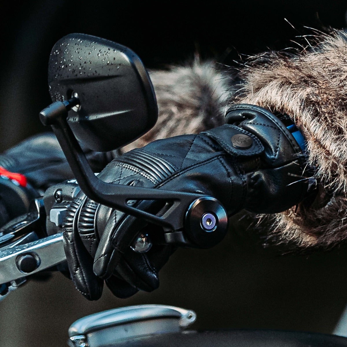 Spada Lancer CE Leather Gloves Black FREE UK Delivery, FREE 365 Day Returns | Moto Central