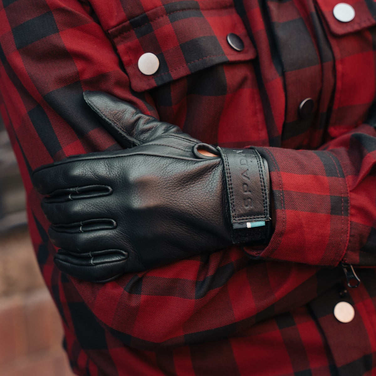 Spada Clutch CE Leather Gloves Black FREE UK Delivery, FREE 365 Day Returns | Moto Central