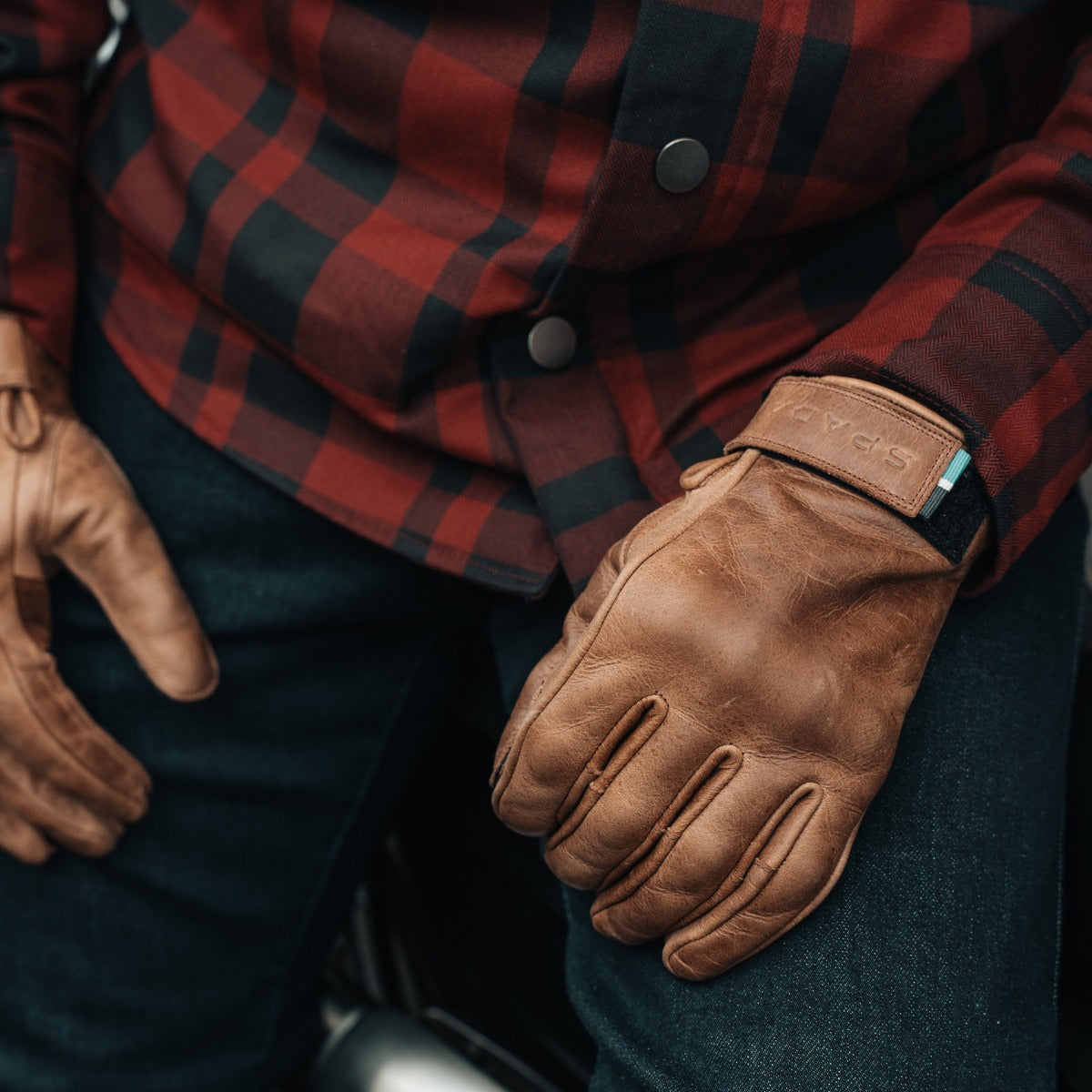 Spada Clutch CE Leather Gloves Cognac Brown FREE UK Delivery, FREE 365 Day Returns | Moto Central