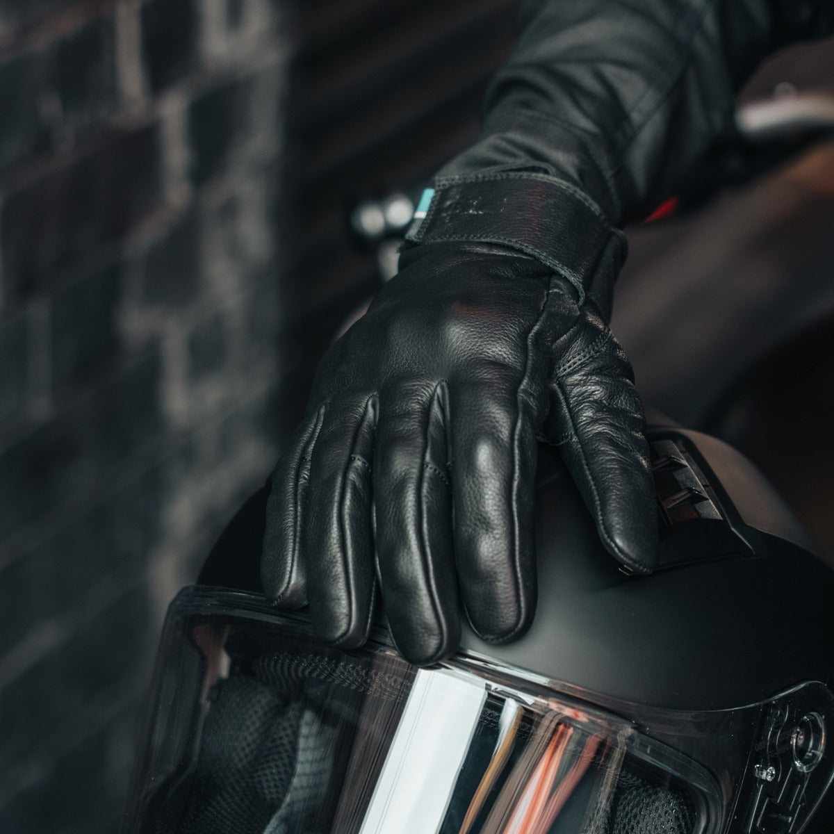 Spada Clutch Winter CE Waterproof Leather Gloves Black FREE UK Delivery, FREE 365 Day Returns | Moto Central