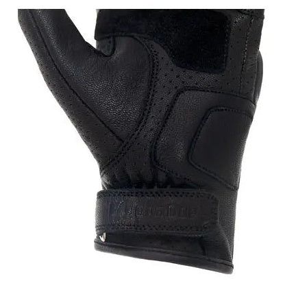 John Doe Ora Gloves Black – wrist closure detail