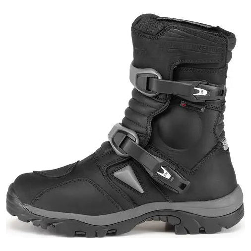 Forma Adventure Low Dry Boots Black – outer side view