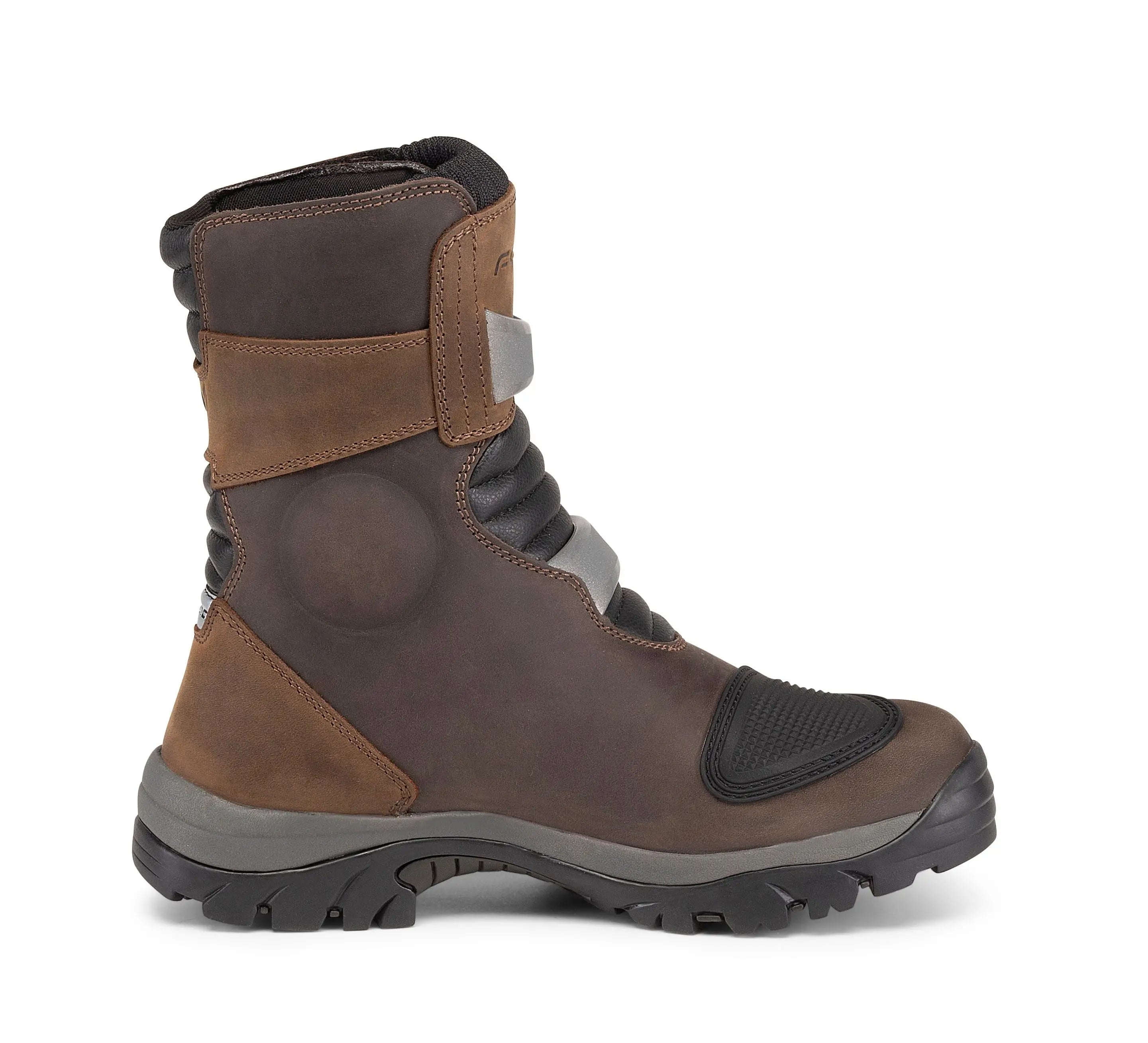 Forma Adventure Low Dry Boots Brown  - FREE UK Shipping, FREE 365 Day Returns | Moto Central