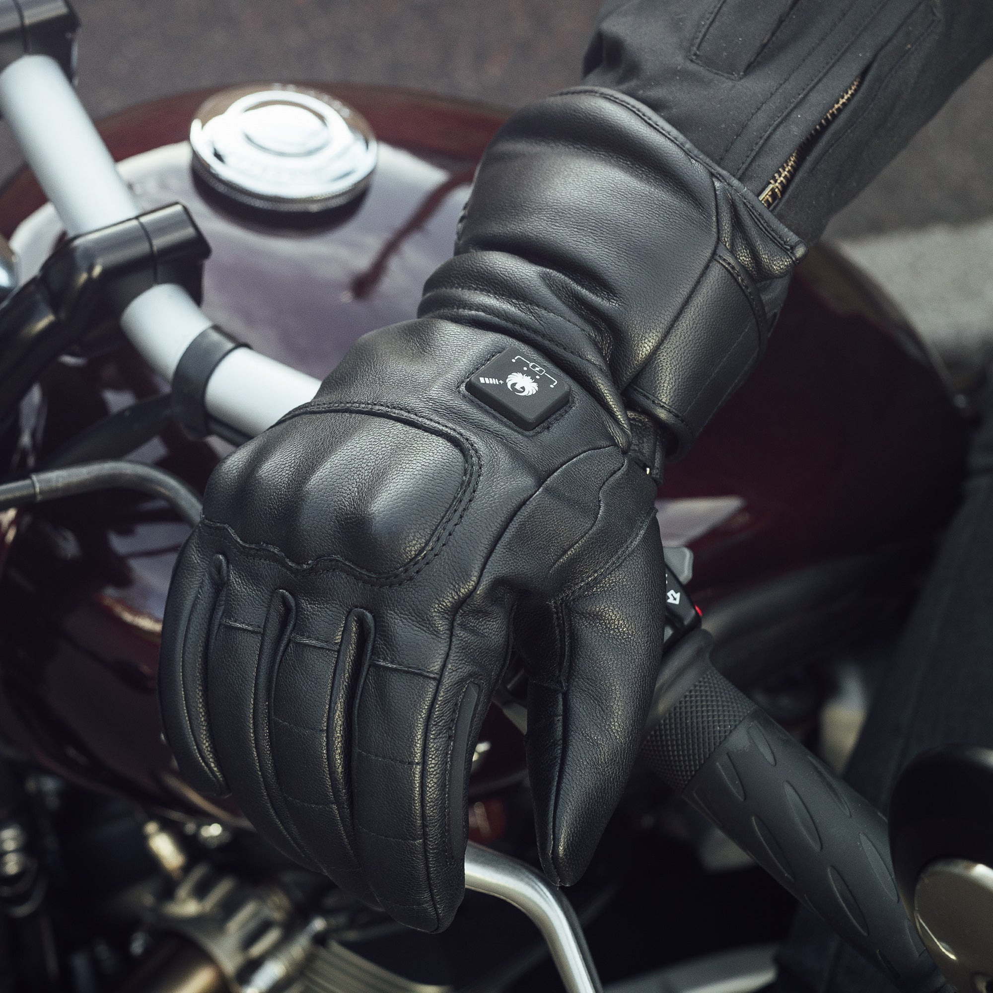 Merlin Bednell CE2 D3O Heated Gloves Black FREE UK Delivery, FREE 365 Day Returns | Moto Central
