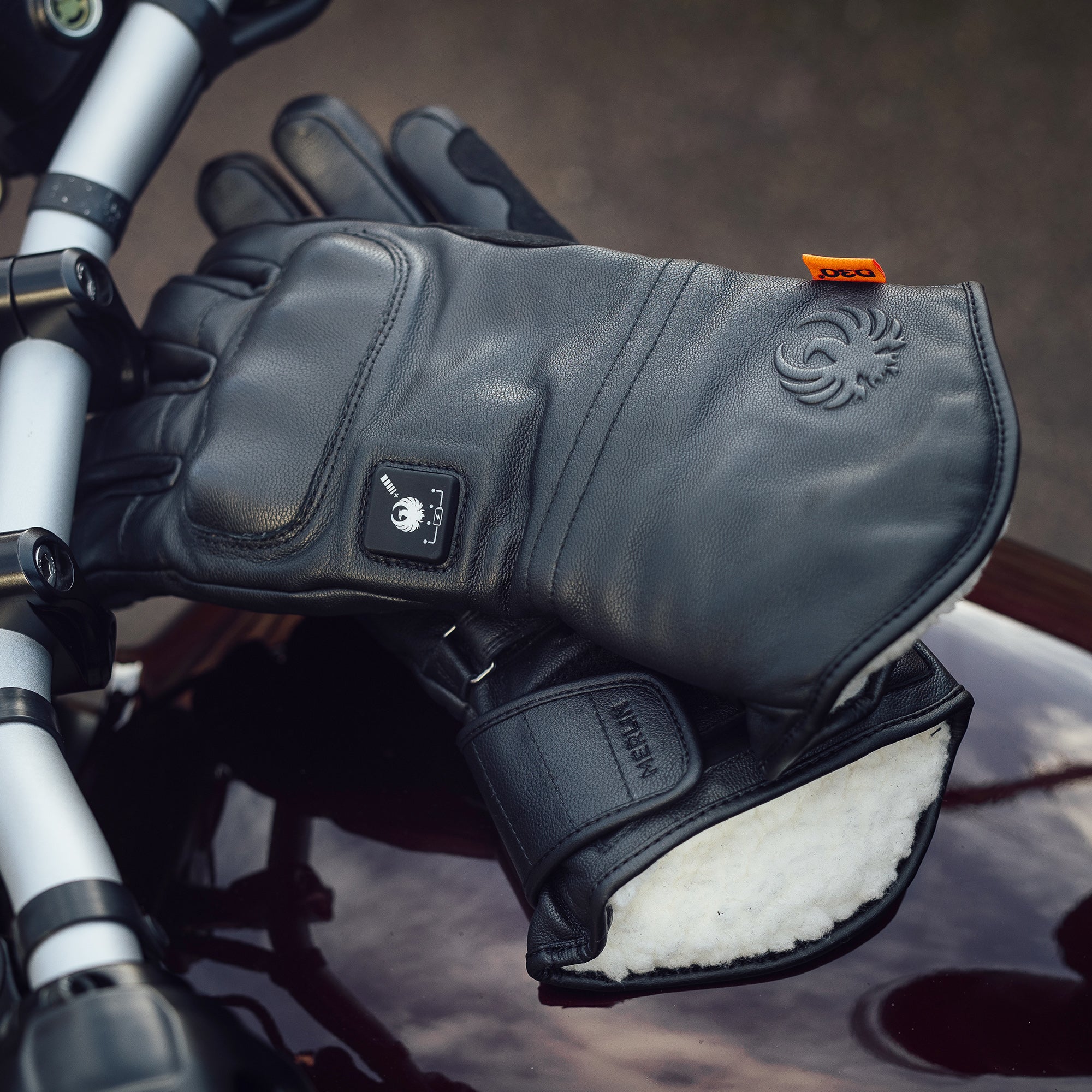 Merlin Bednell CE2 D3O Heated Gloves Black FREE UK Delivery, FREE 365 Day Returns | Moto Central