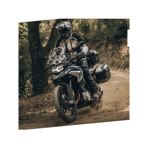 SHAD TR27 Panniers Black - FREE UK Shipping, FREE 365 Day Returns | Moto Central