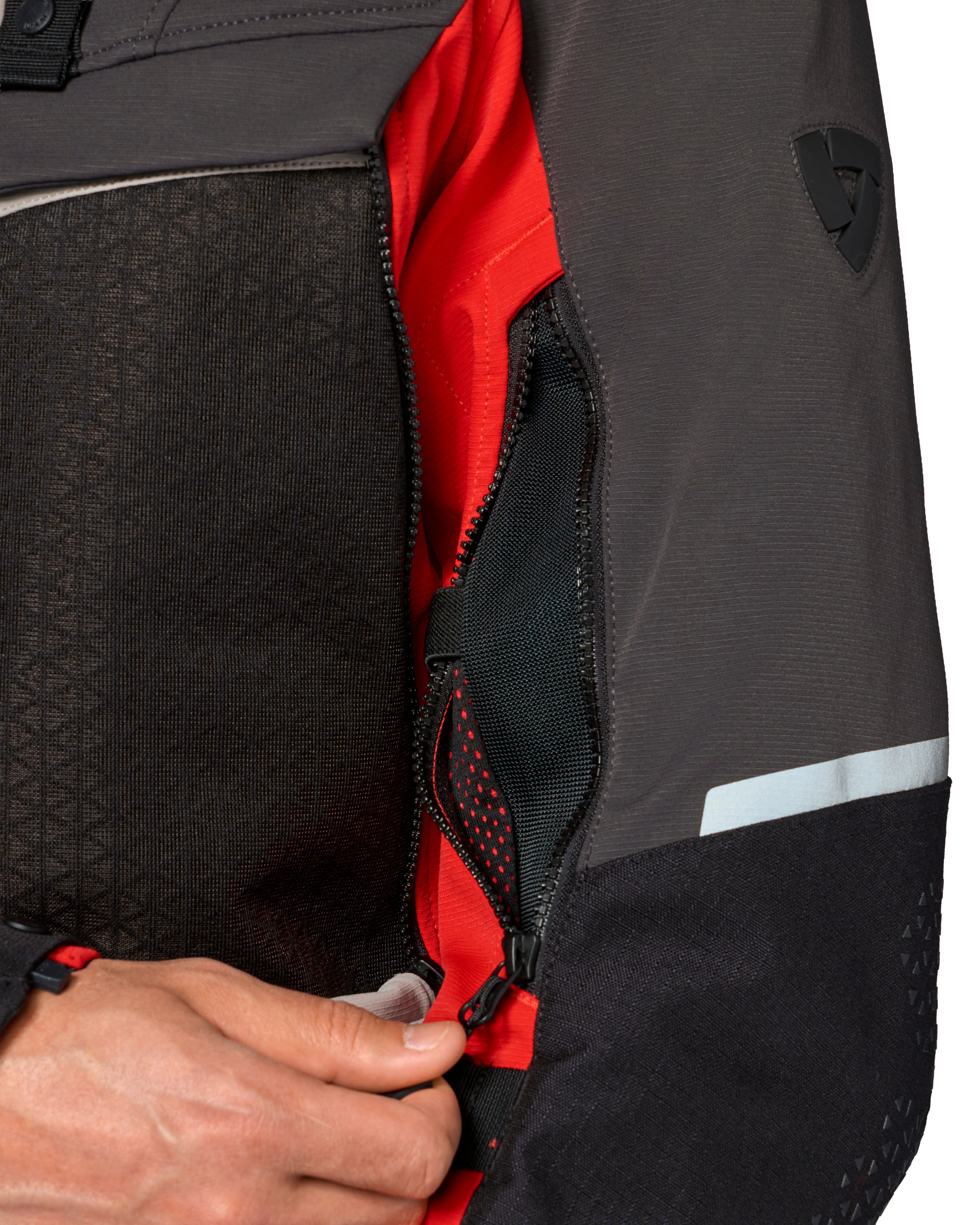 Revit Defender 4 Gore-Tex Jacket Anthracite / Red