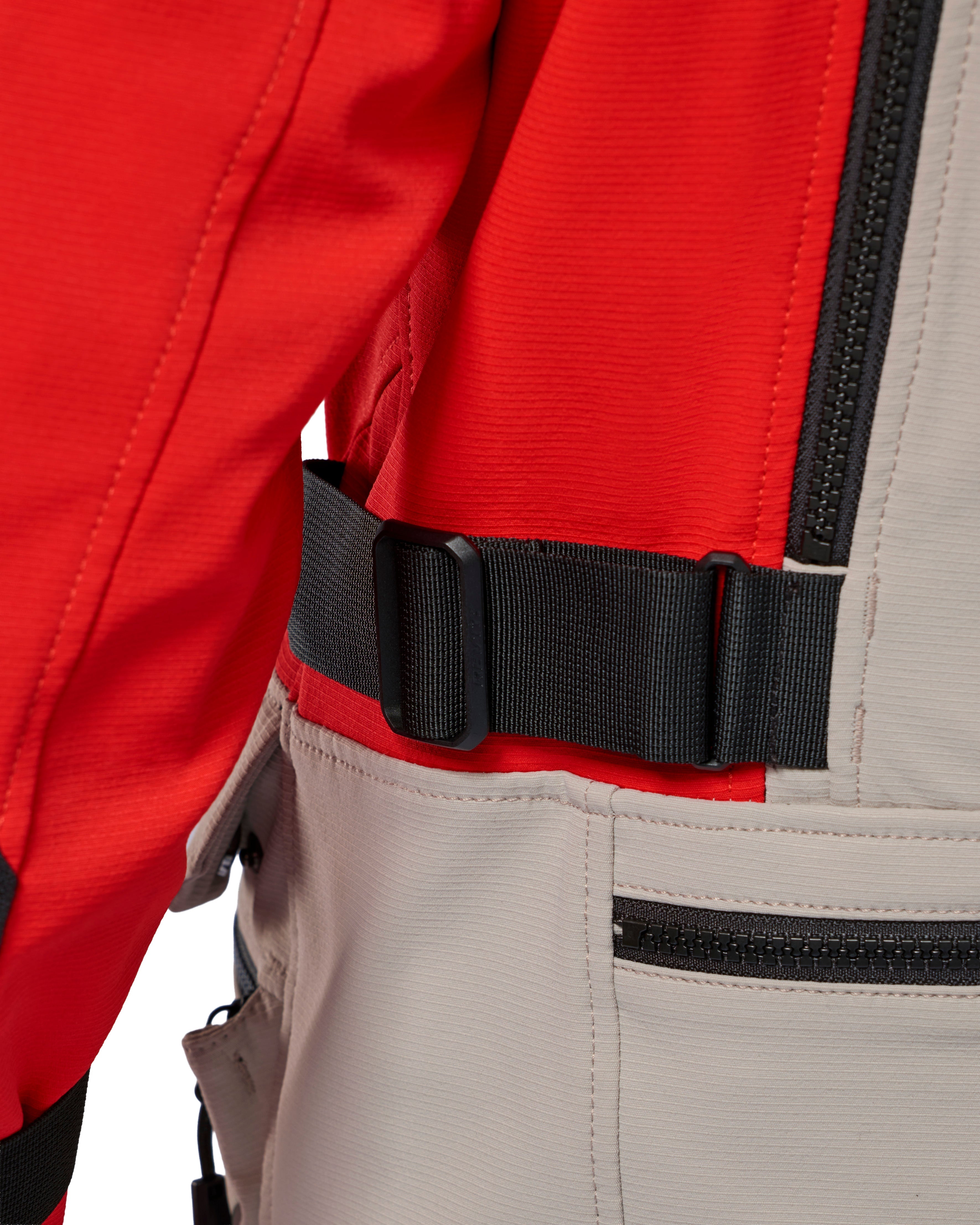 Revit Defender 4 Gore-Tex Jacket Anthracite / Red