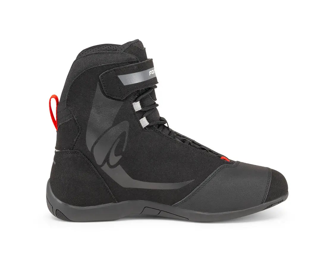 Forma Viper Dry Boots Black FREE UK Delivery, FREE 365 Day Returns | Moto Central